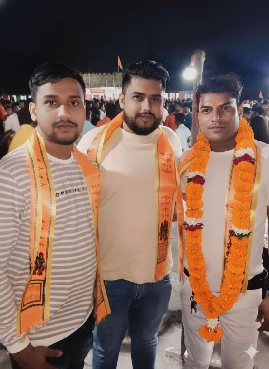 हिलावे पंचायत क़े बसंतराय प्रखंड क़े भारतीय जनता पार्टी के अध्यक्ष सोनू सिंह की अध्यक्षता में भारतीय जनता पार्टी की बंगाल और असम में जीत की खुशी में एक दूसरे को लड्डू खिलाए अतिसबाजी किये जिसमे की शामिल प्रखंड के महामंत्री अरविंद दास,आदि प्रसाद गुप्ता श्री झा,आलोक झा, ब्रजेश झा, मानस झा, पिंकू झा,बॉबी आलम,एजाज अंसारी,लड्डू सिंह,लोकनाथ गुप्ता दिनेश राय आदि उपस्थित थे अध्यक्ष सोनू सिंह ने बताया यह जीत हमारे लिए काफी गौरवपूर्ण है जीत की खुशी में प्रखंड में पटाखे और मिठाइयां बांटी गई सभी कार्यकर्ताओं में खुशी का माहौल देखने को मिल रहा है।  जिला संवाददाता  ओंकार झा  गोड्डा  झारखण्ड